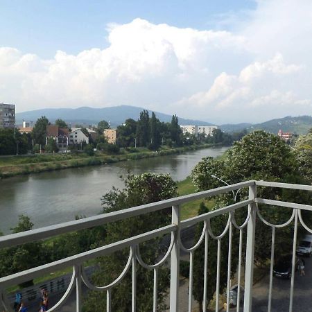 Apartments Domovik Просторная Квартира С Видом На Горы Mukatschewo Exterior foto